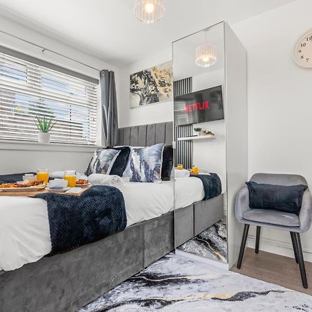City Centre House, Parking With Ev, Free Wifi, Netflix 考文垂 外观 照片