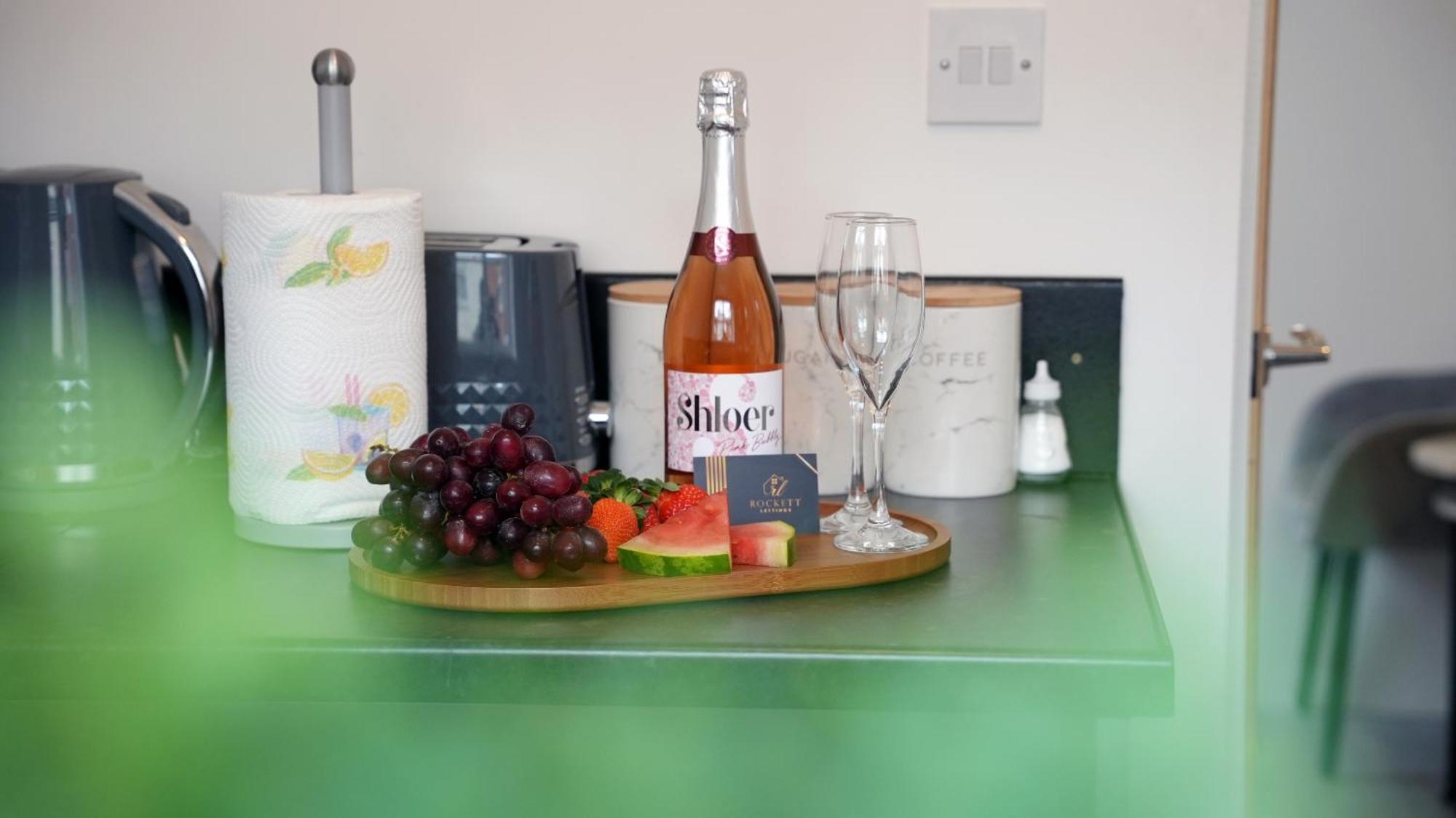 City Centre House, Parking With Ev, Free Wifi, Netflix 考文垂 外观 照片